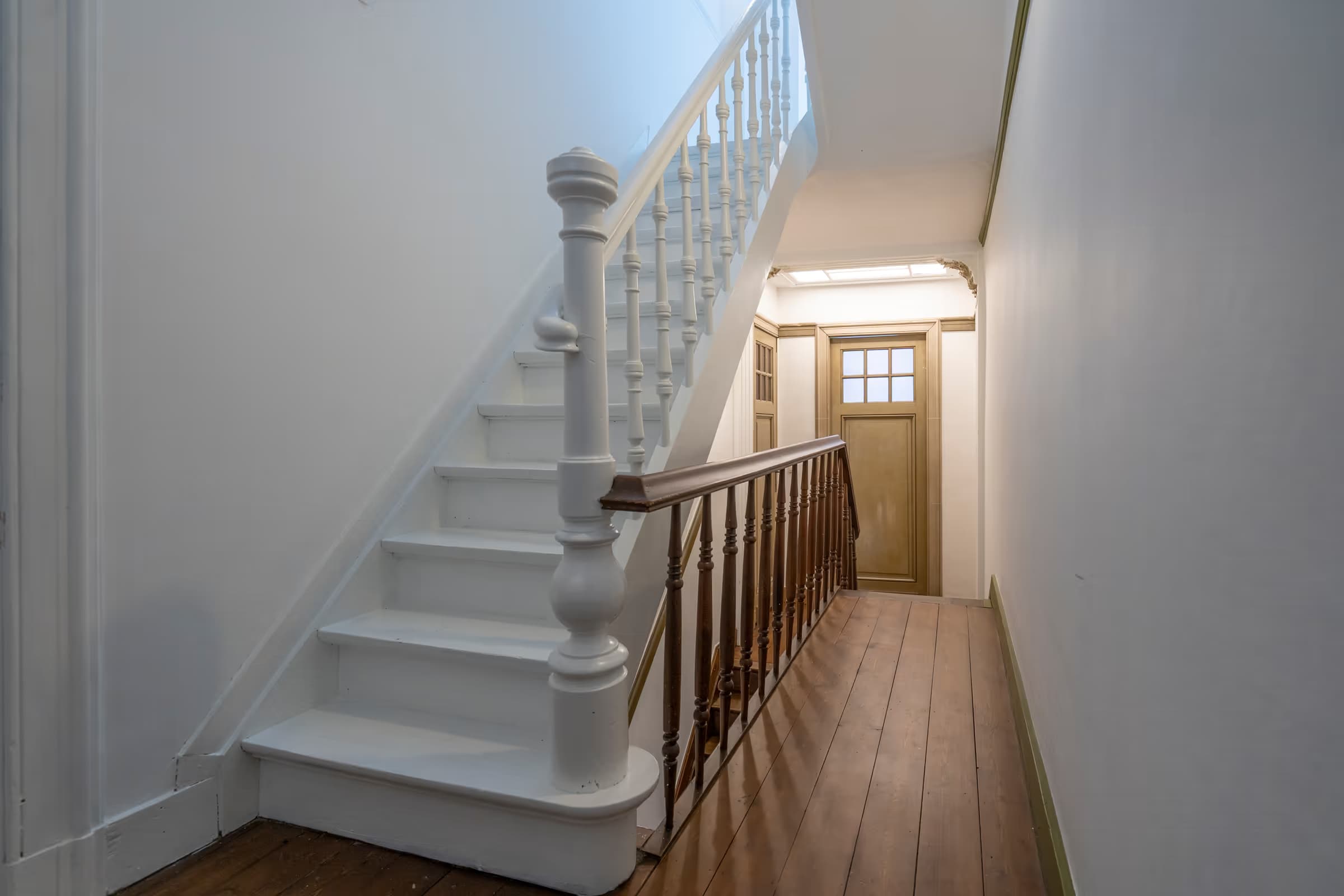 The Library House thumbnail 15