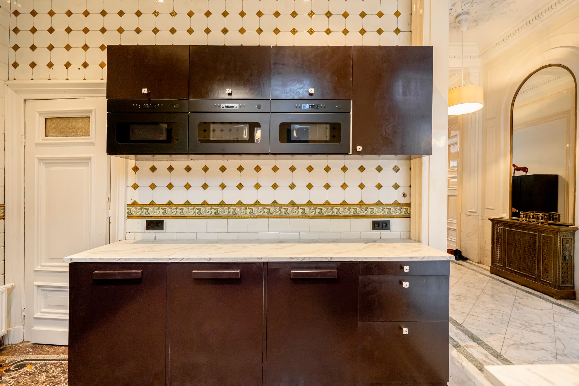 Old Brick thumbnail 25