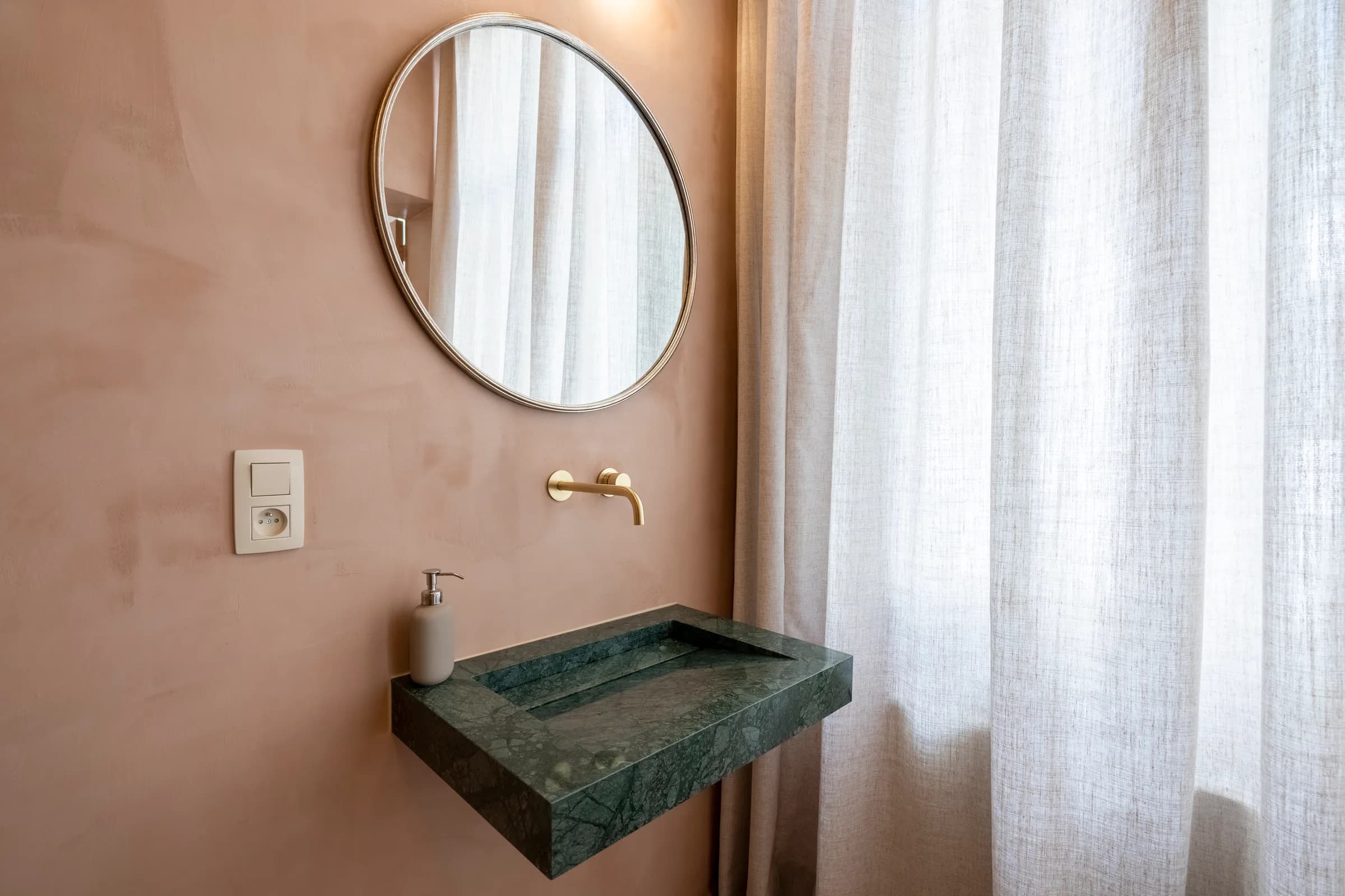 3. Coliving room – Street Side thumbnail 4