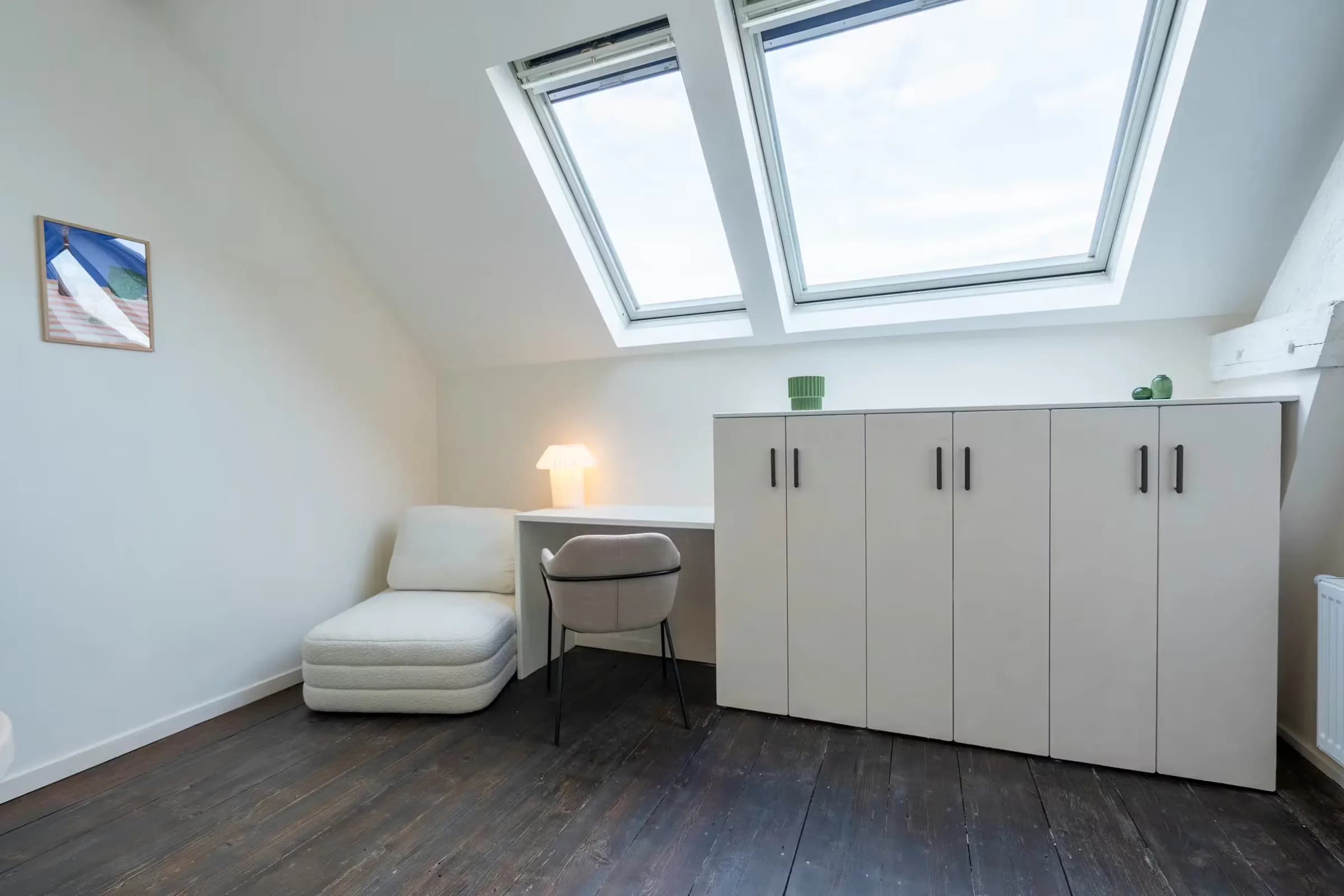 8. Coliving room – Street Side