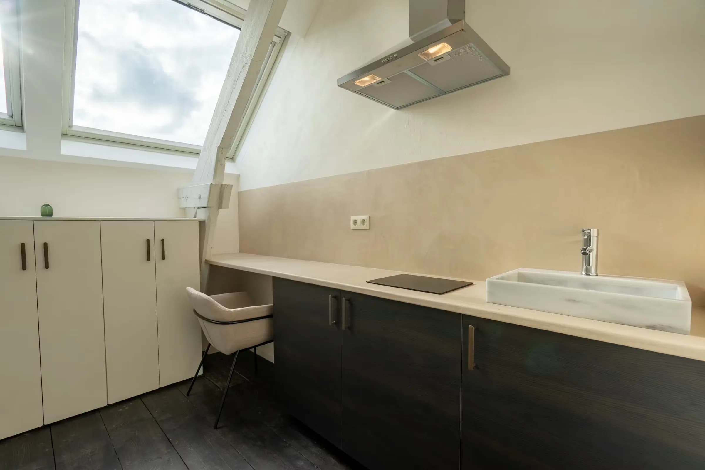 9. Сoliving room – Street Side thumbnail 2