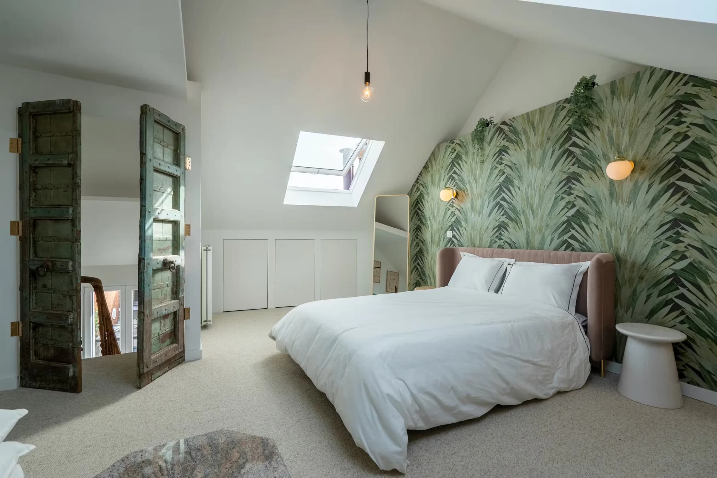 4. Co-living room — Attic