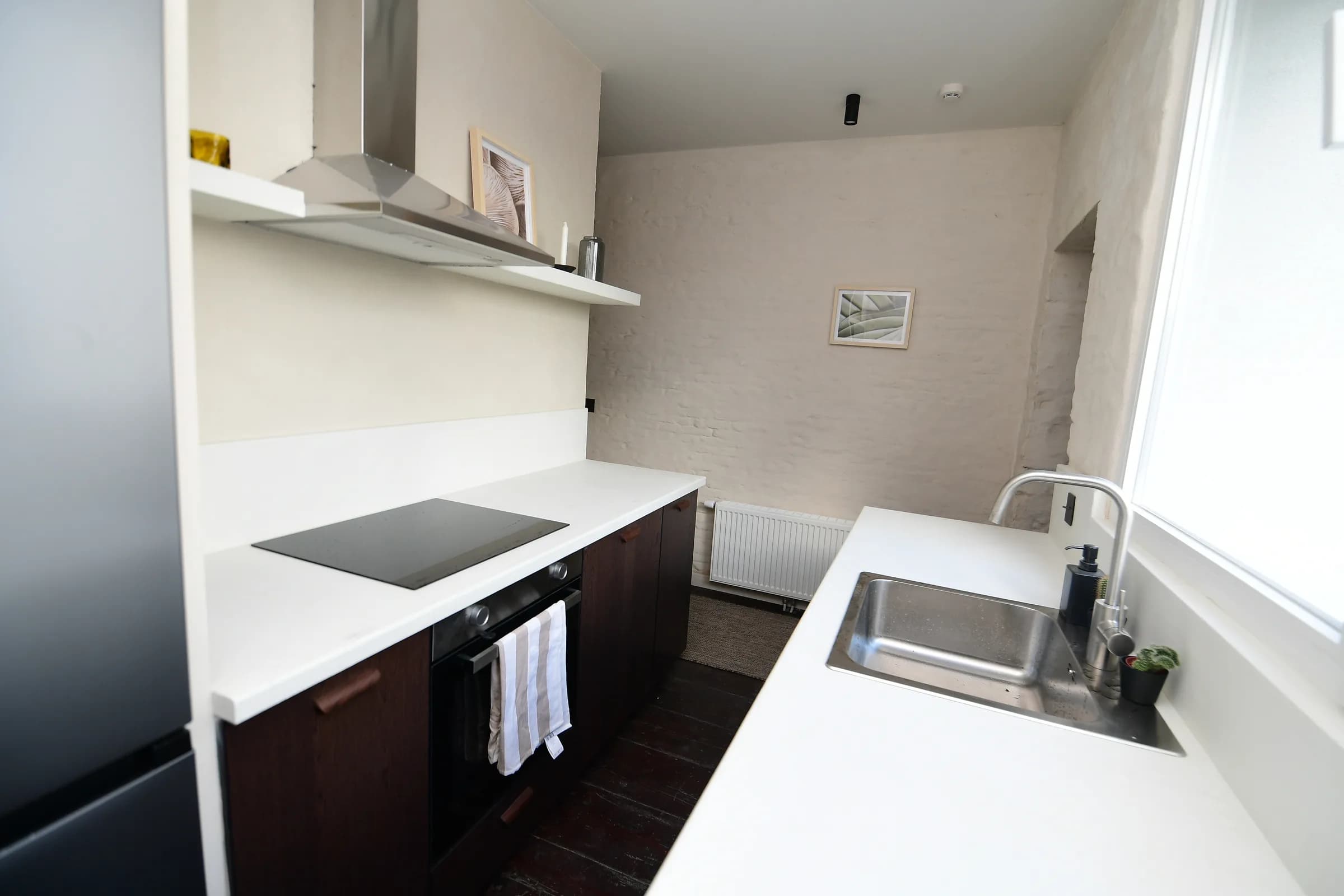 3. Private 2-bedroom apartment thumbnail 5