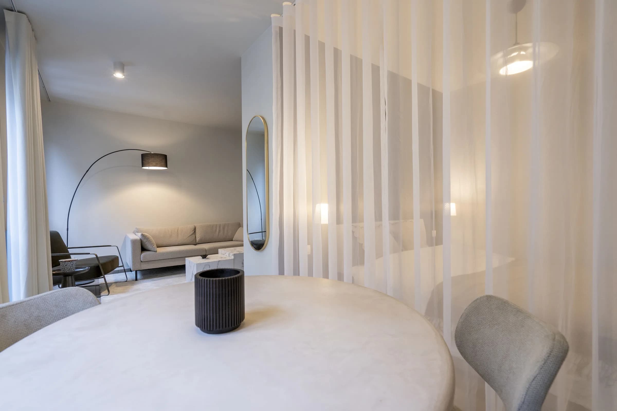 5. Studio, street-side thumbnail 5