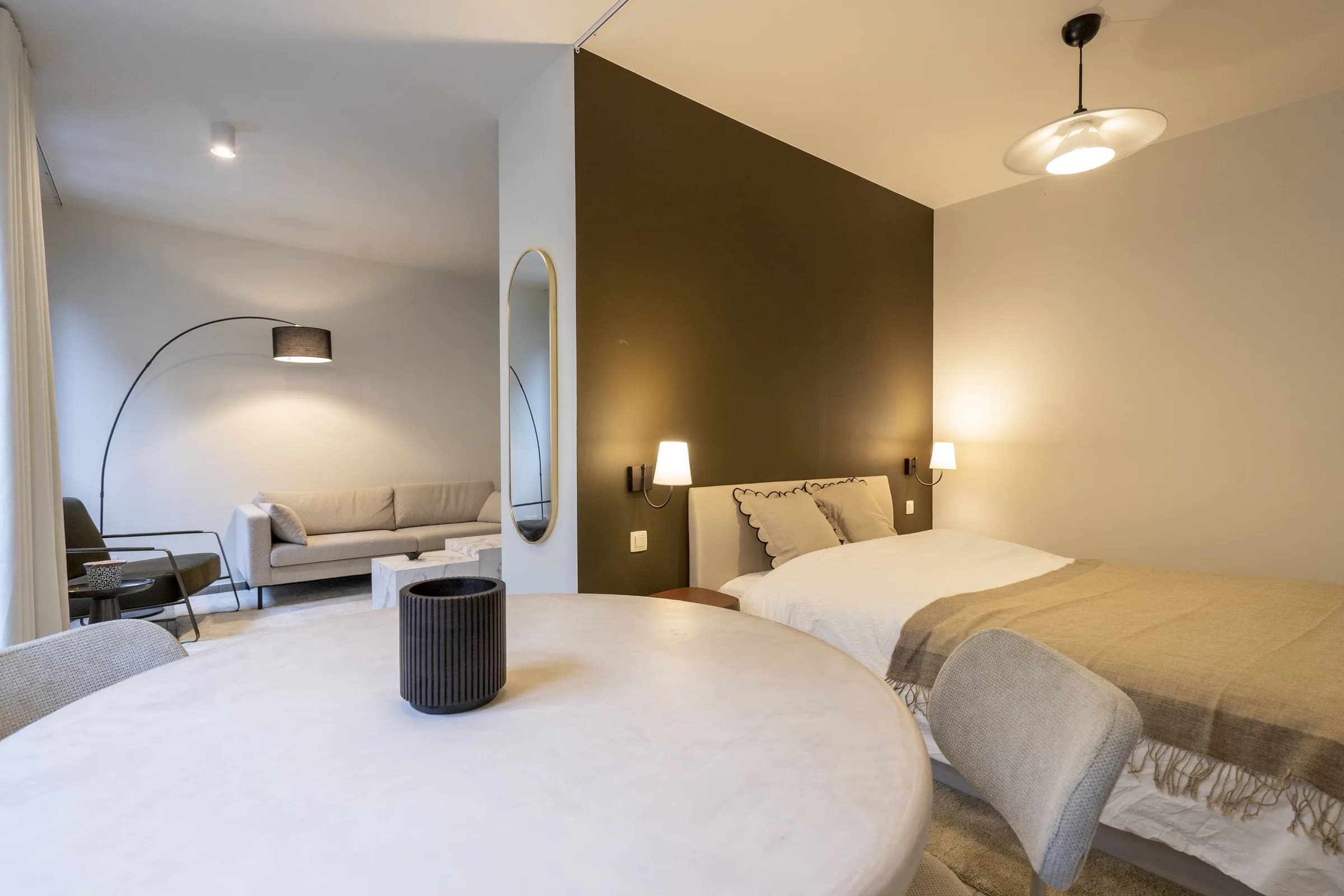 5. Studio, street-side photo 1