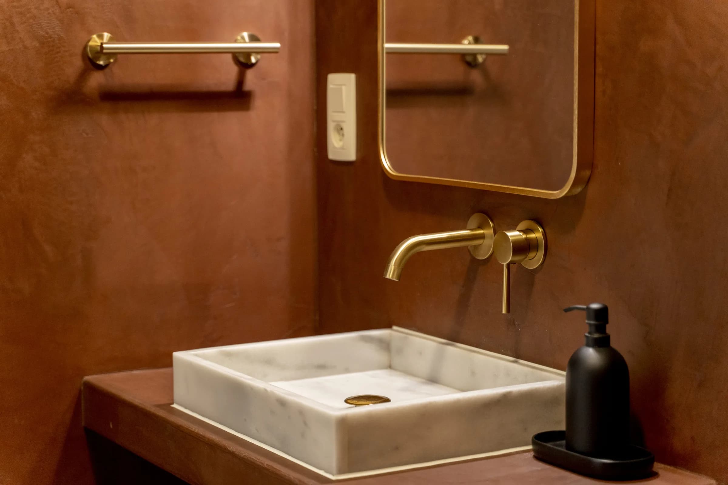 6. Studio, garden-side thumbnail 12