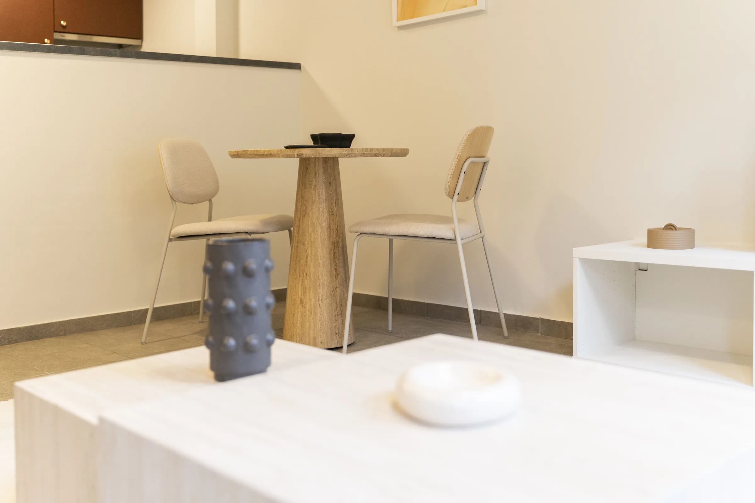 7. Studio, street-side thumbnail 9