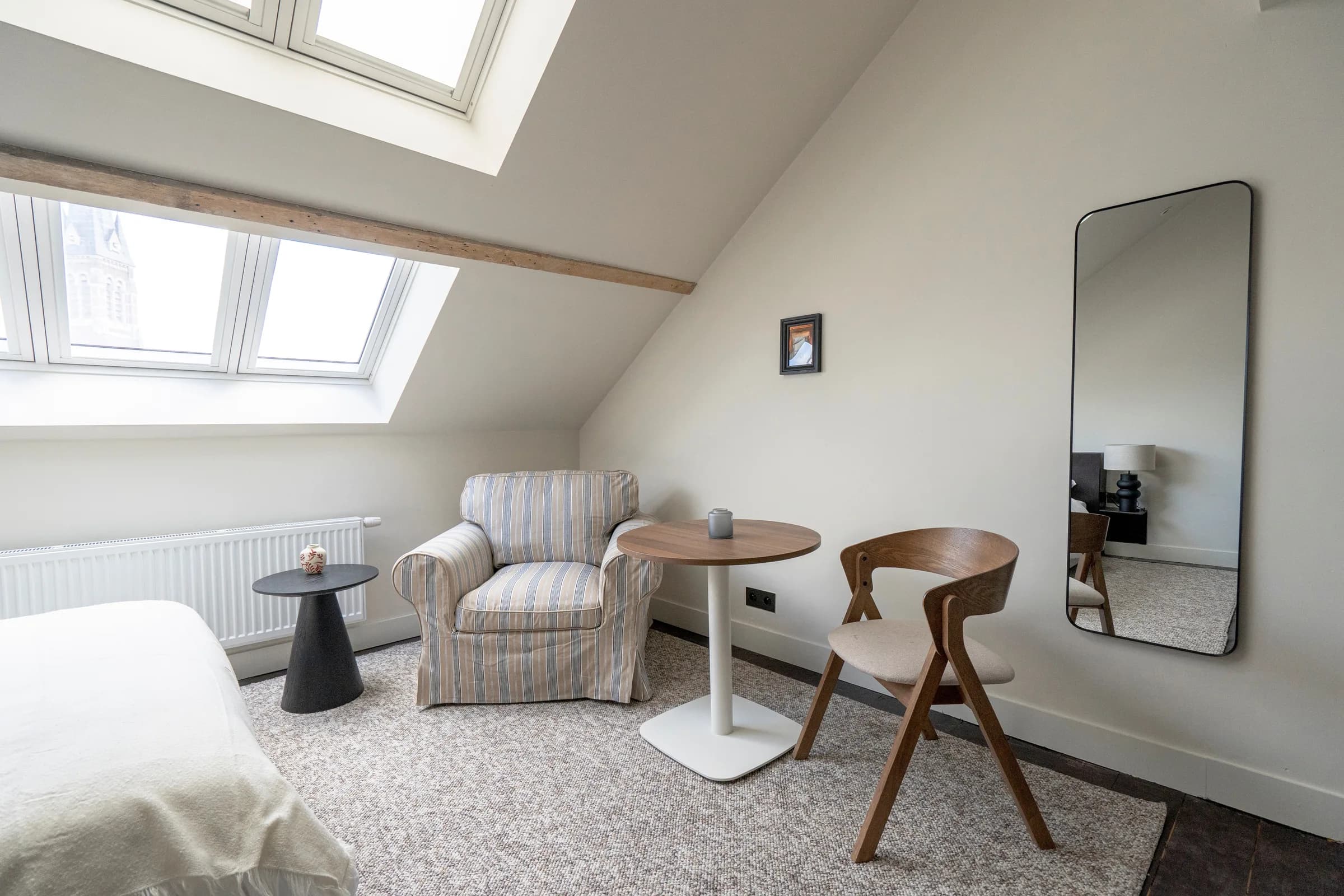 Studio 9 thumbnail 4