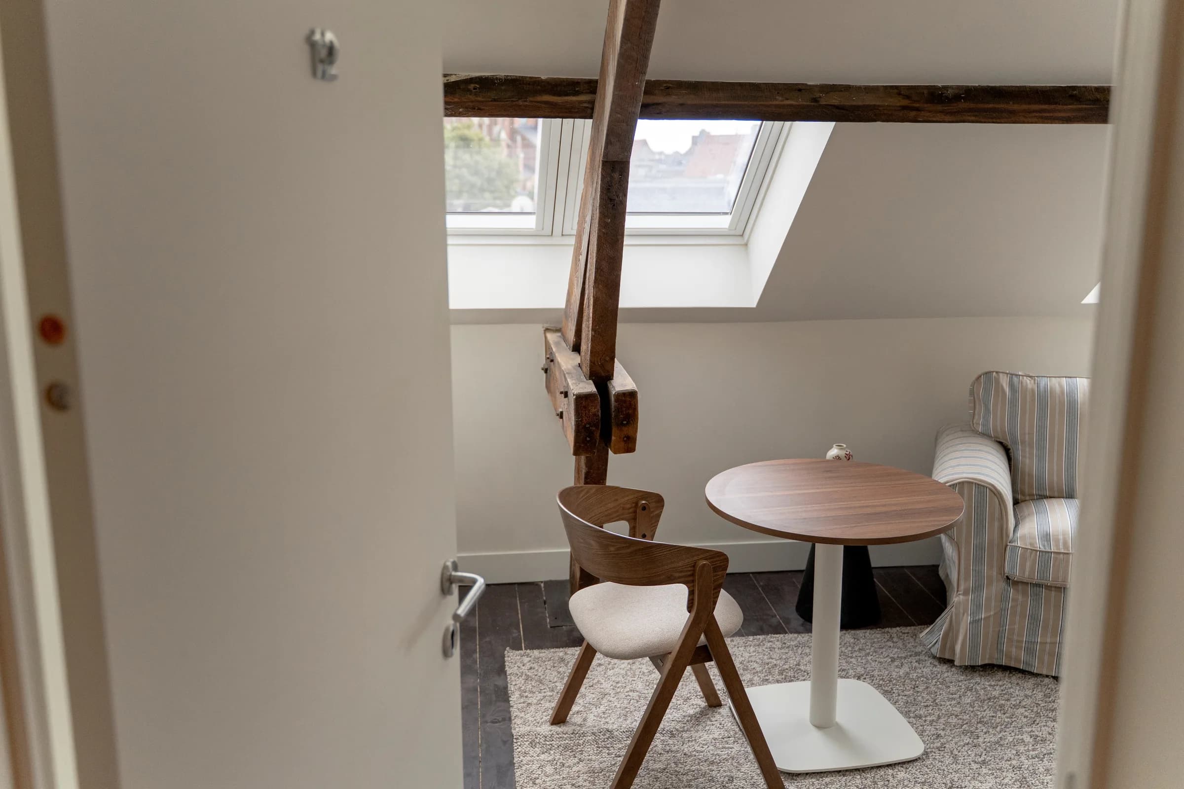 Studio 12 thumbnail 6