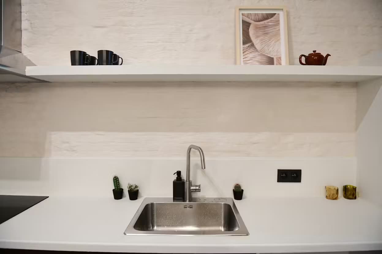 4. Coliving Room thumbnail 5