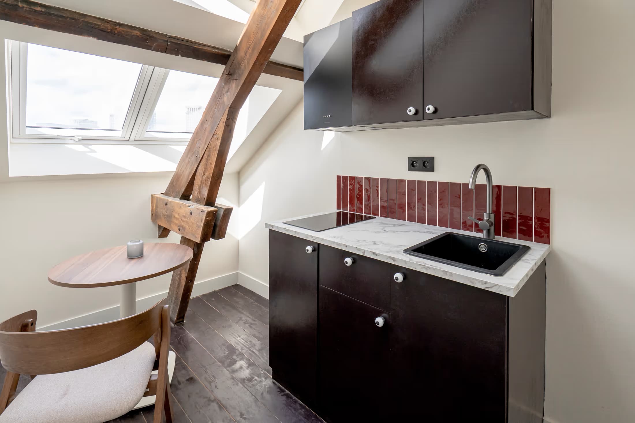 Studio 10 thumbnail 7