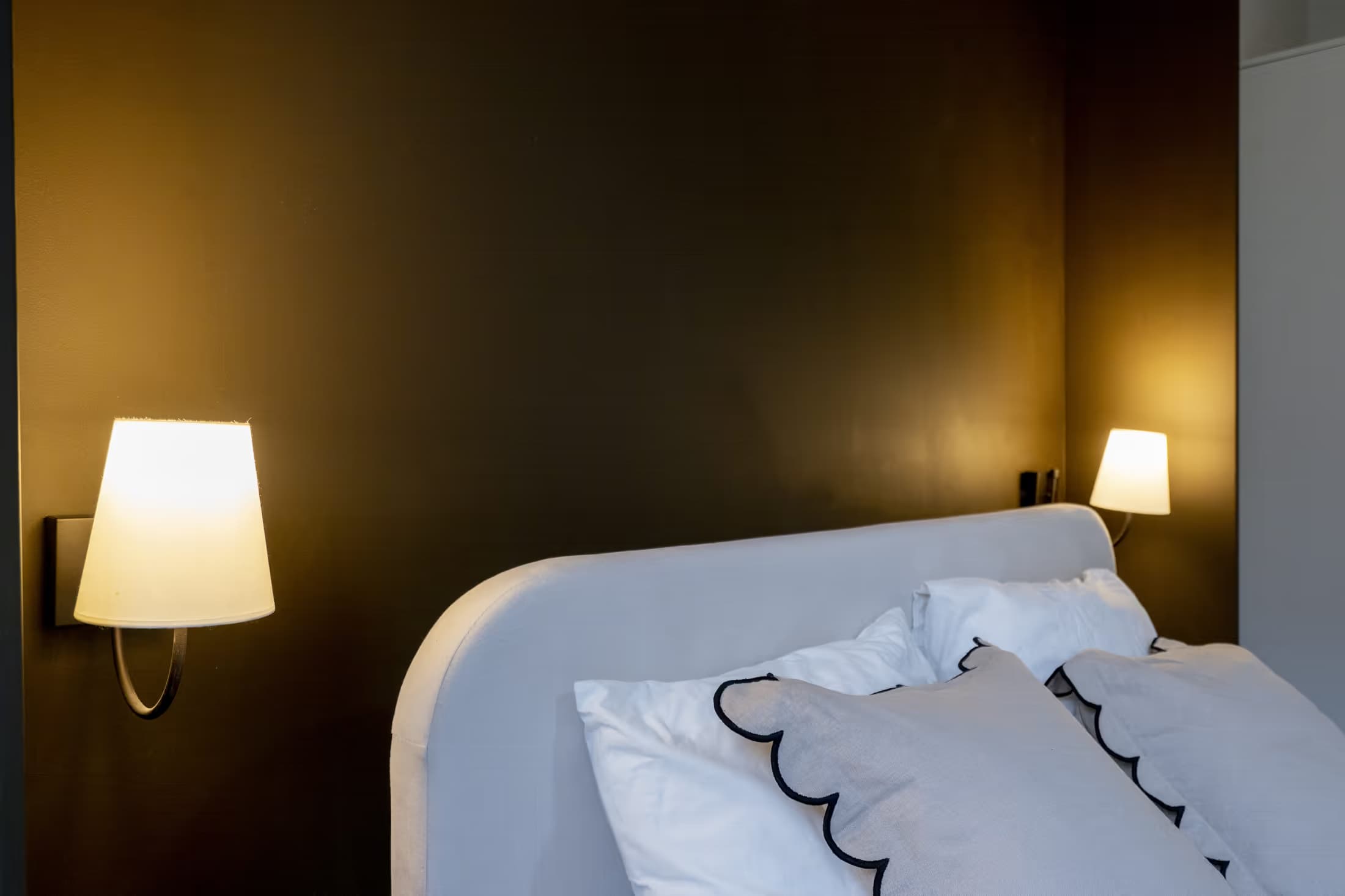 8. Rooftop Apartment thumbnail 15