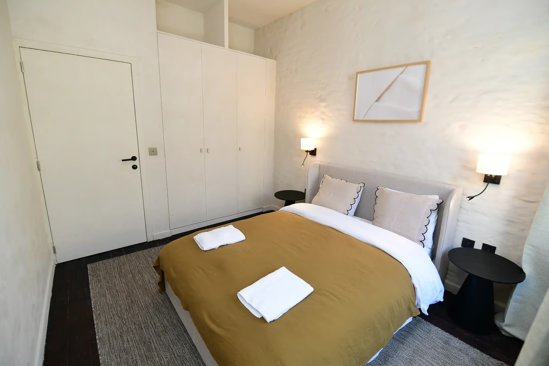 6. Coliving room – Street Side Right photo 1