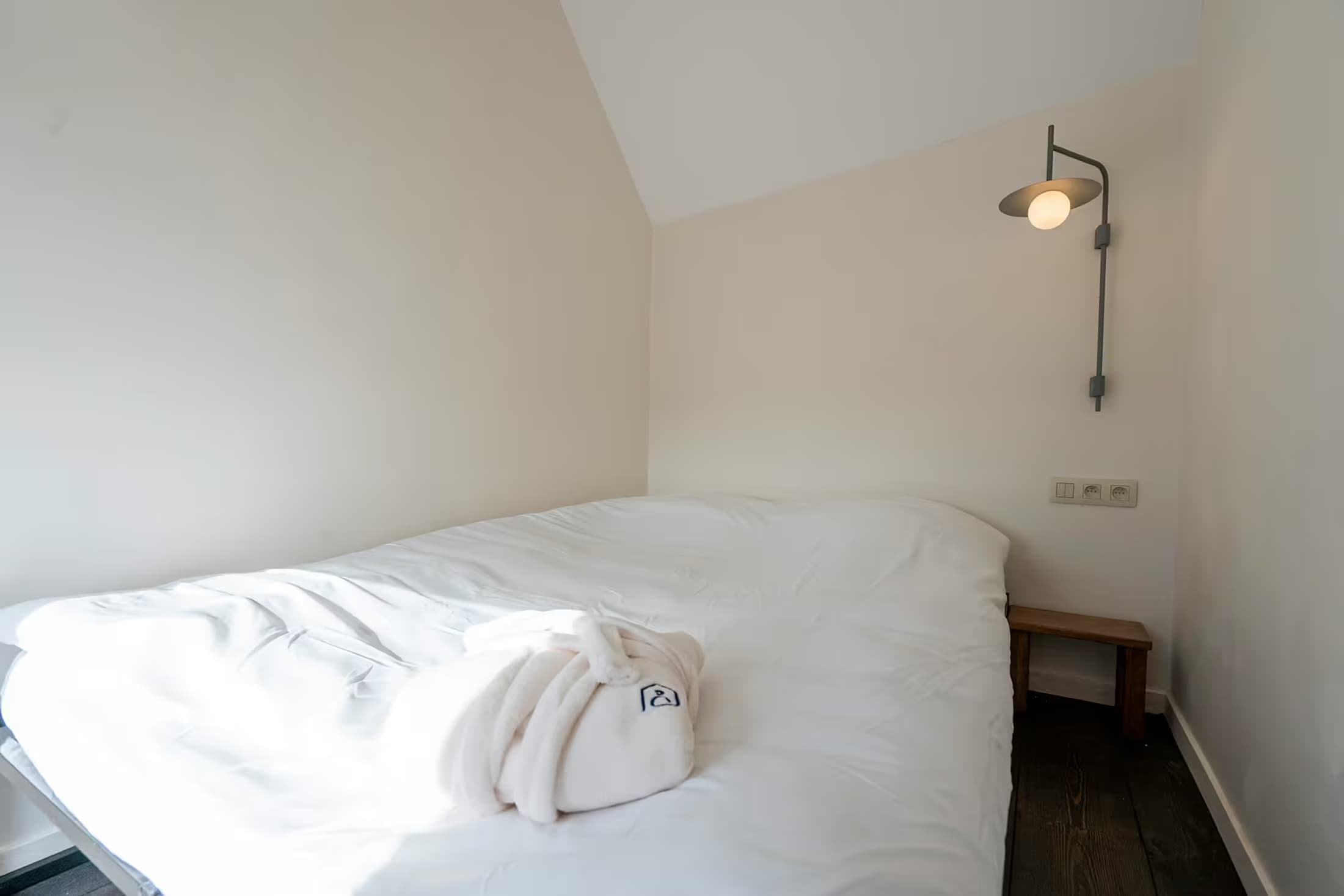 7. Coliving room – Street Side Left 3rd floor thumbnail 4