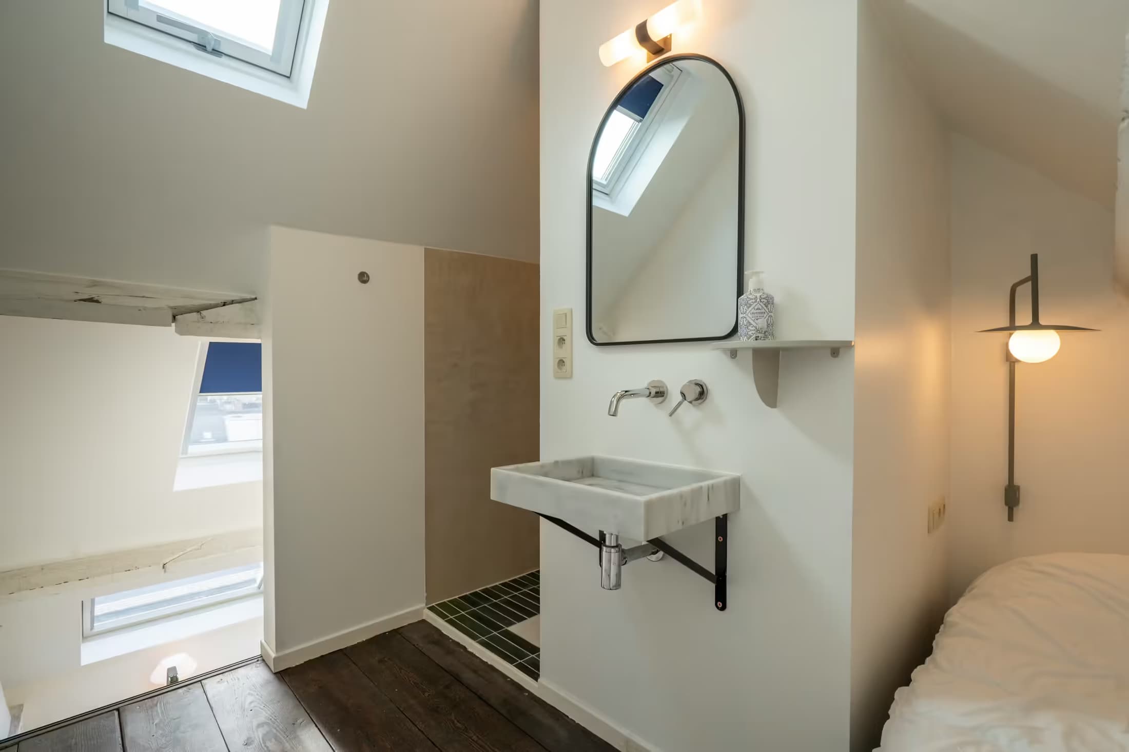 9. Сoliving room – Street Side thumbnail 2