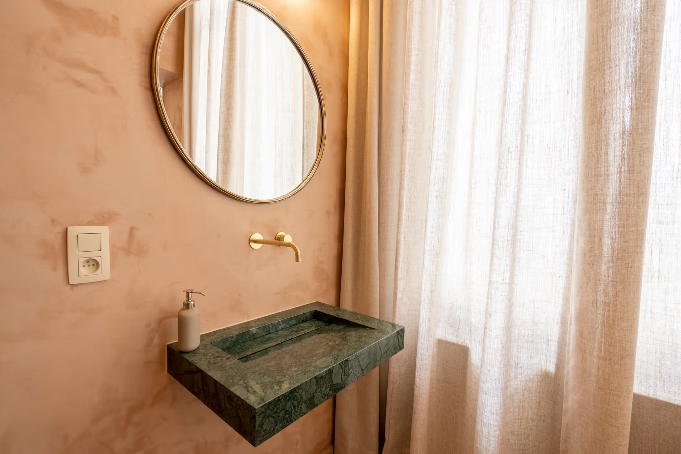 3. Coliving room – Street Side thumbnail 9