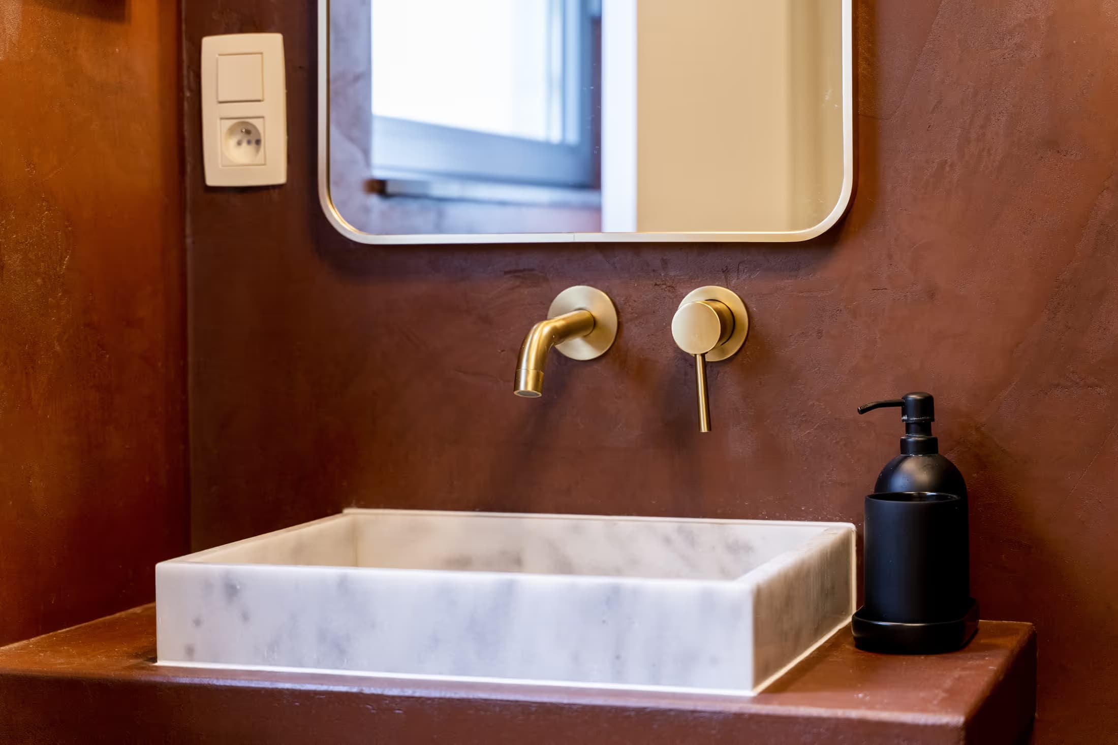 4. Studio, street-side thumbnail 13