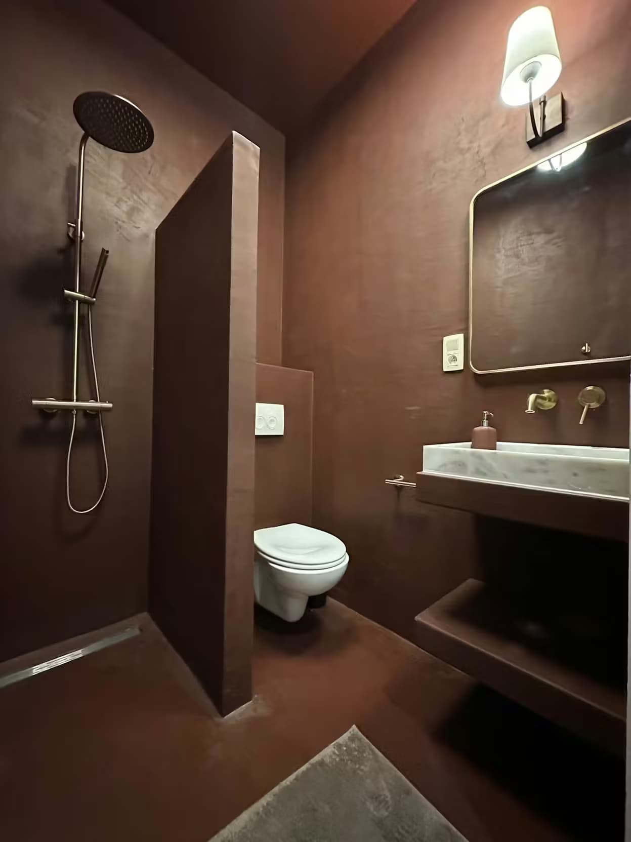 8. Rooftop Apartment. Room 1 thumbnail 23