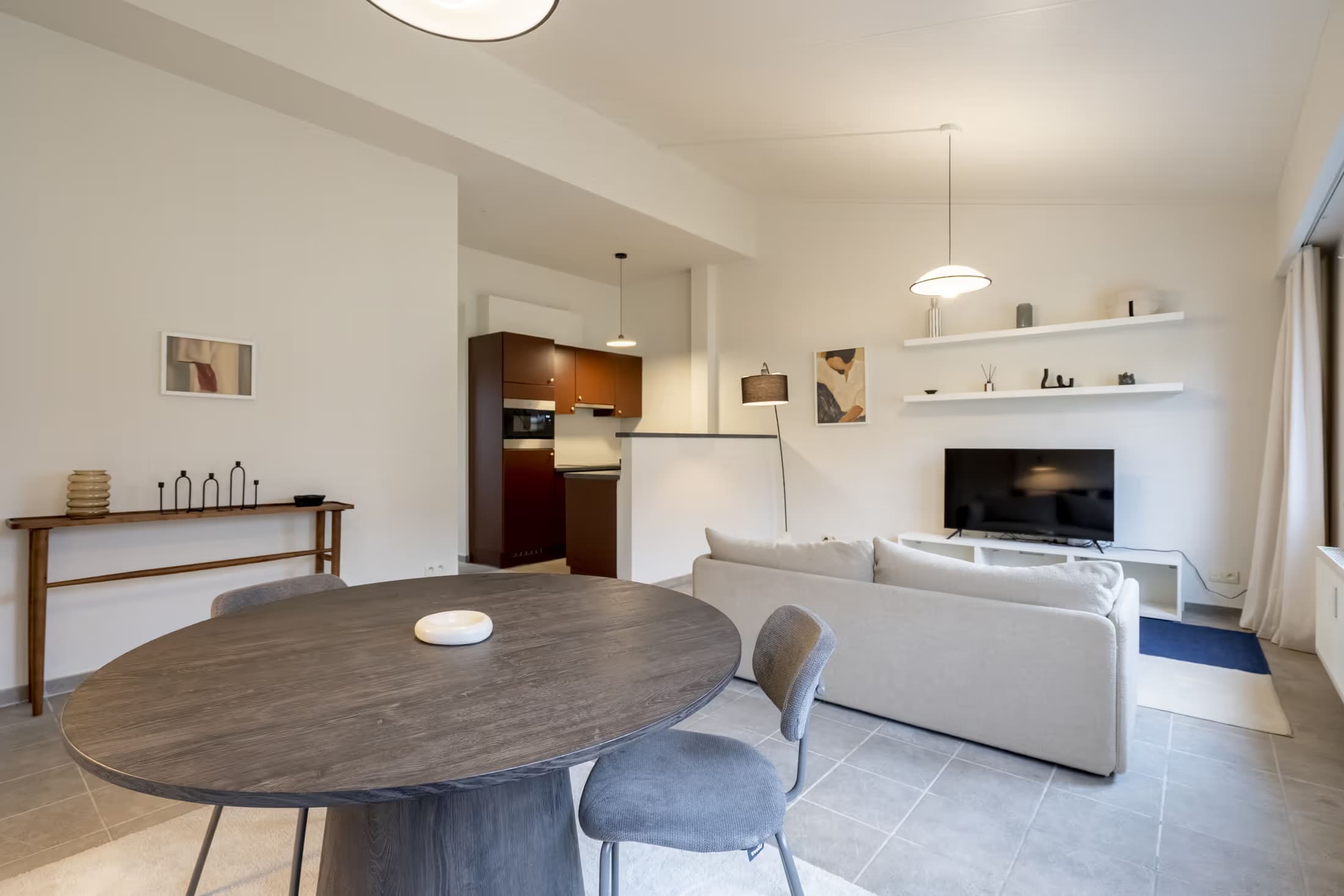 8. Rooftop Apartment thumbnail 3