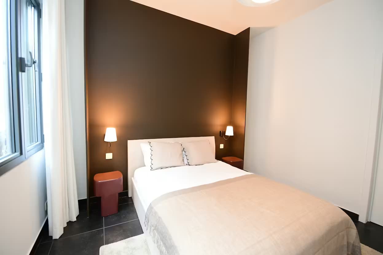 8.  Rooftop Apartment. Room 2 thumbnail 18