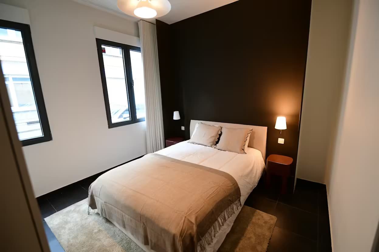 8.  Rooftop Apartment. Room 2 thumbnail 20