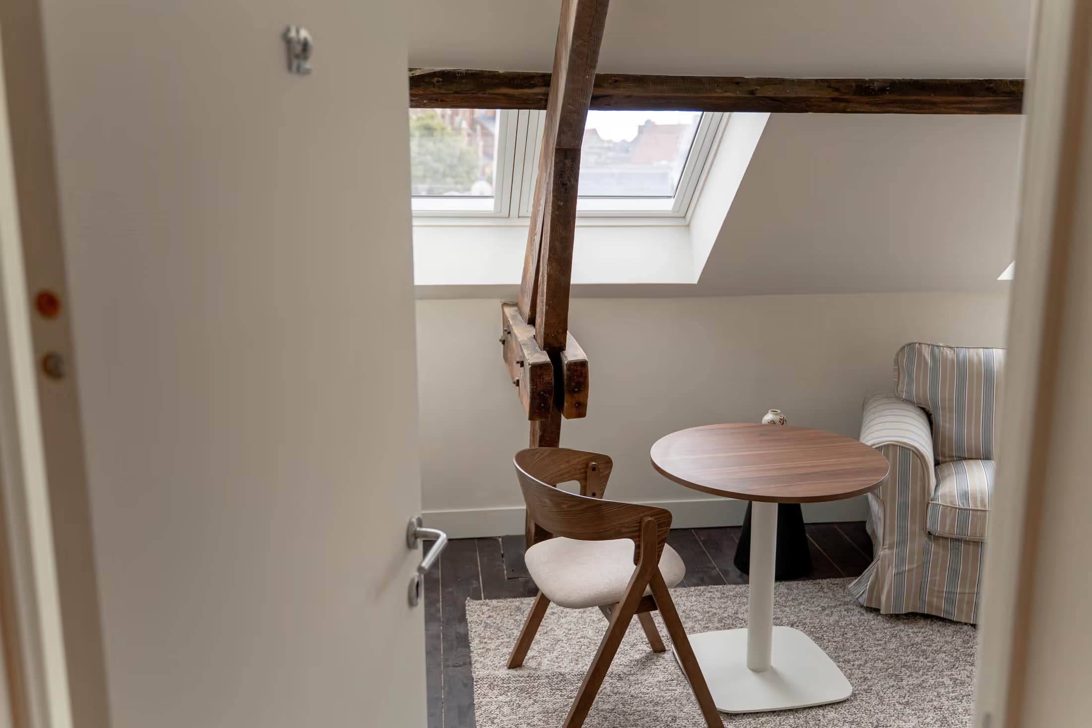 Studio 12 thumbnail 5