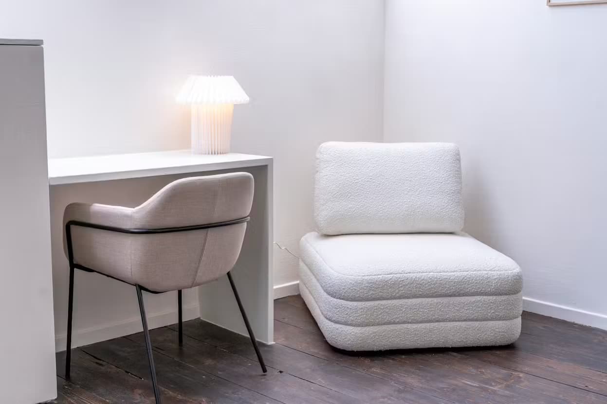 7. Coliving room – Street Side Left 3rd floor photo 1