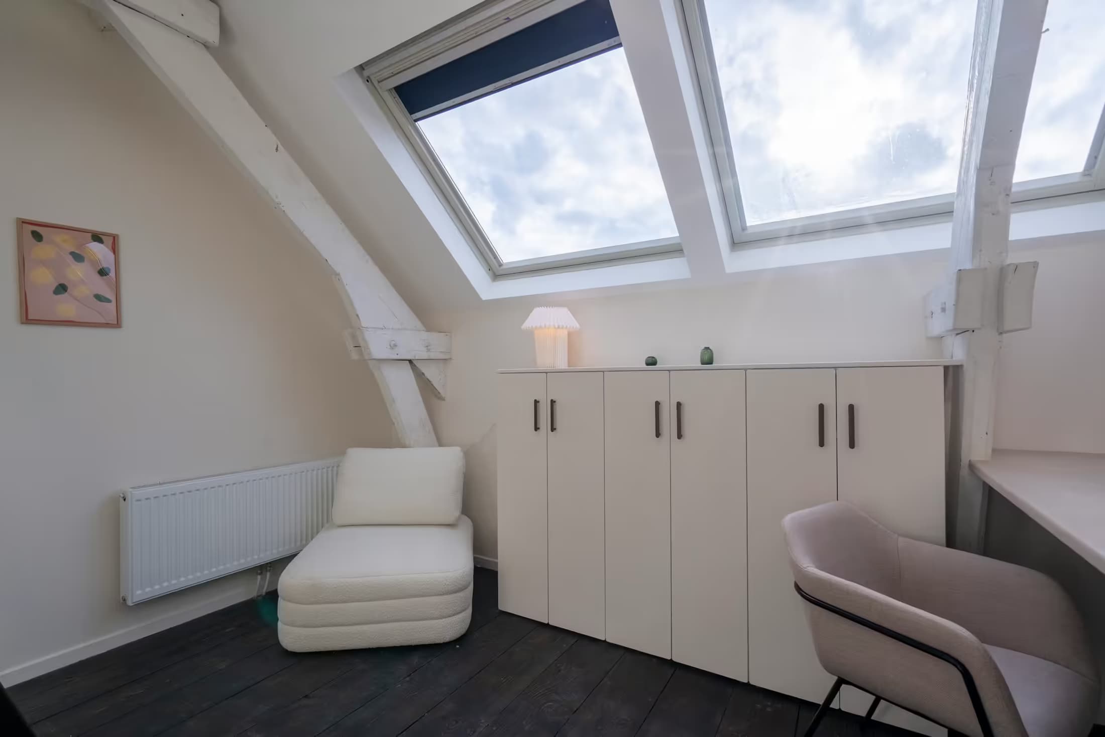 9. Сoliving room – Street Side