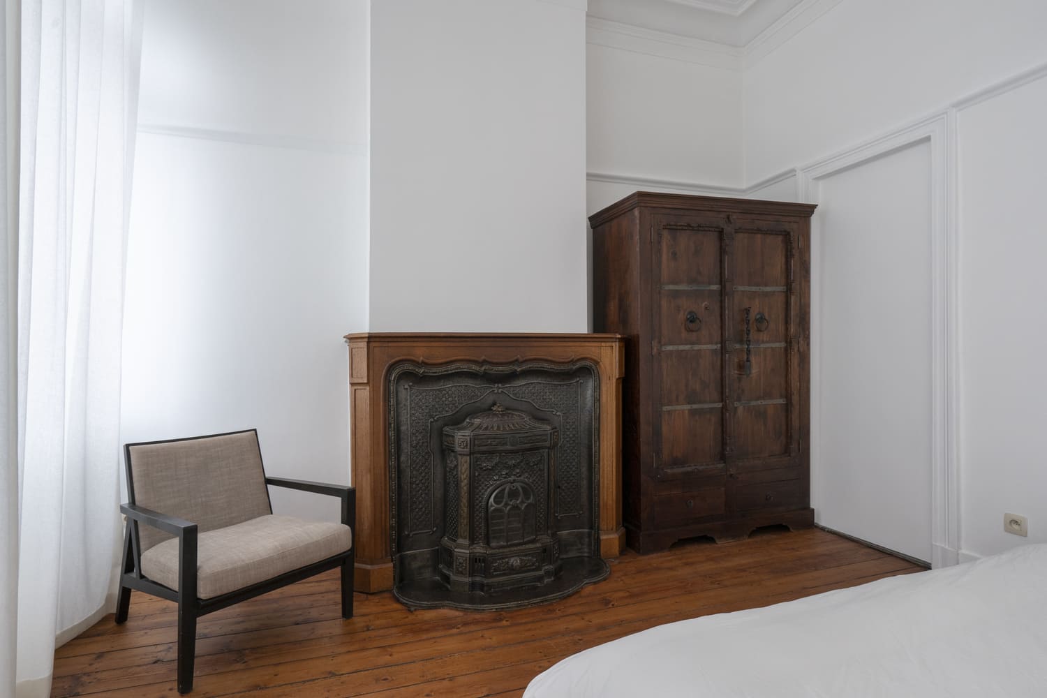 Houseofco.eu Antwerpen Library House Room 3 2